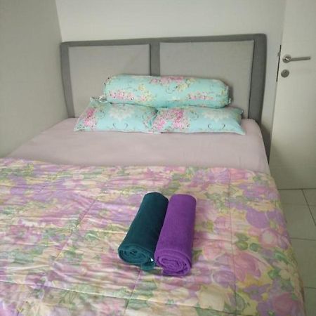 Springlake Apartemen 2Br-Sumarecon-Bekasi, By Bu Johan Esterno foto