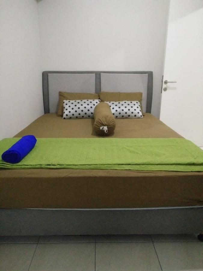 Springlake Apartemen 2Br-Sumarecon-Bekasi, By Bu Johan Esterno foto