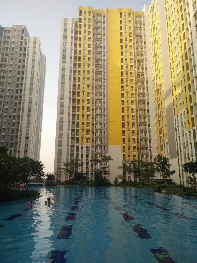 Springlake Apartemen 2Br-Sumarecon-Bekasi, By Bu Johan Esterno foto