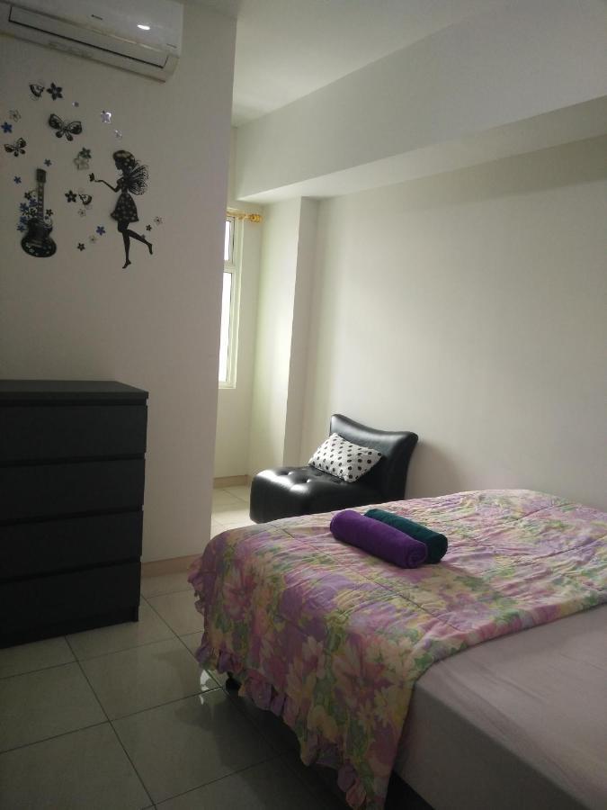 Springlake Apartemen 2Br-Sumarecon-Bekasi, By Bu Johan Esterno foto