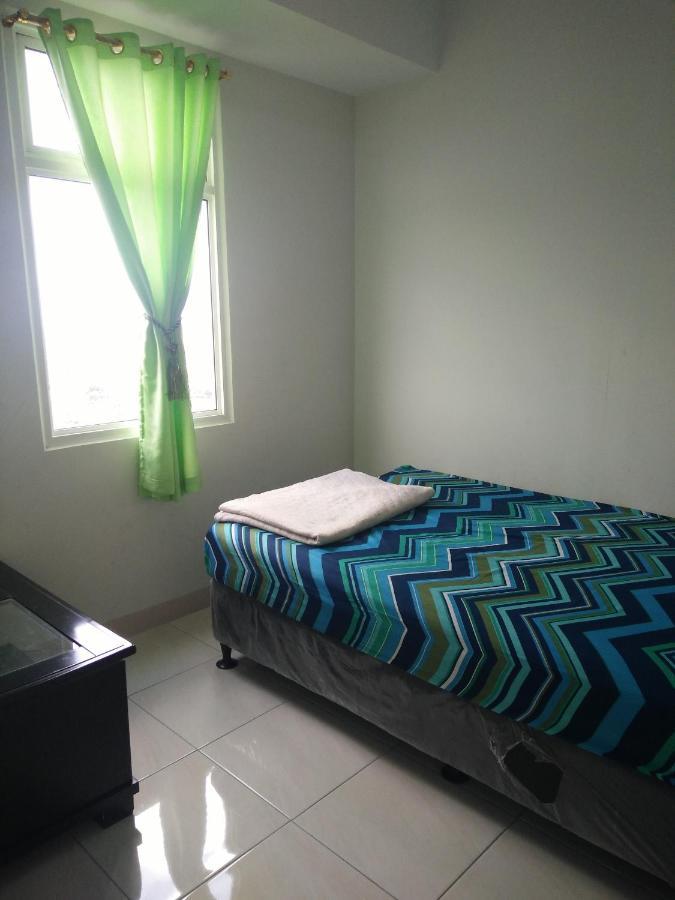 Springlake Apartemen 2Br-Sumarecon-Bekasi, By Bu Johan Esterno foto